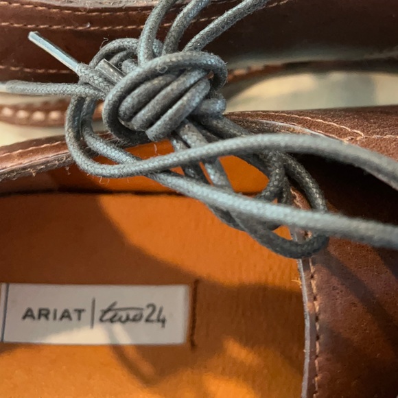 ARIAT brown leather lace ups (NEW) - Picture 8 of 15